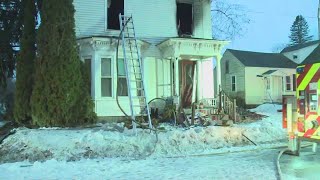 Ten people displaced after early morning fire in Waterville