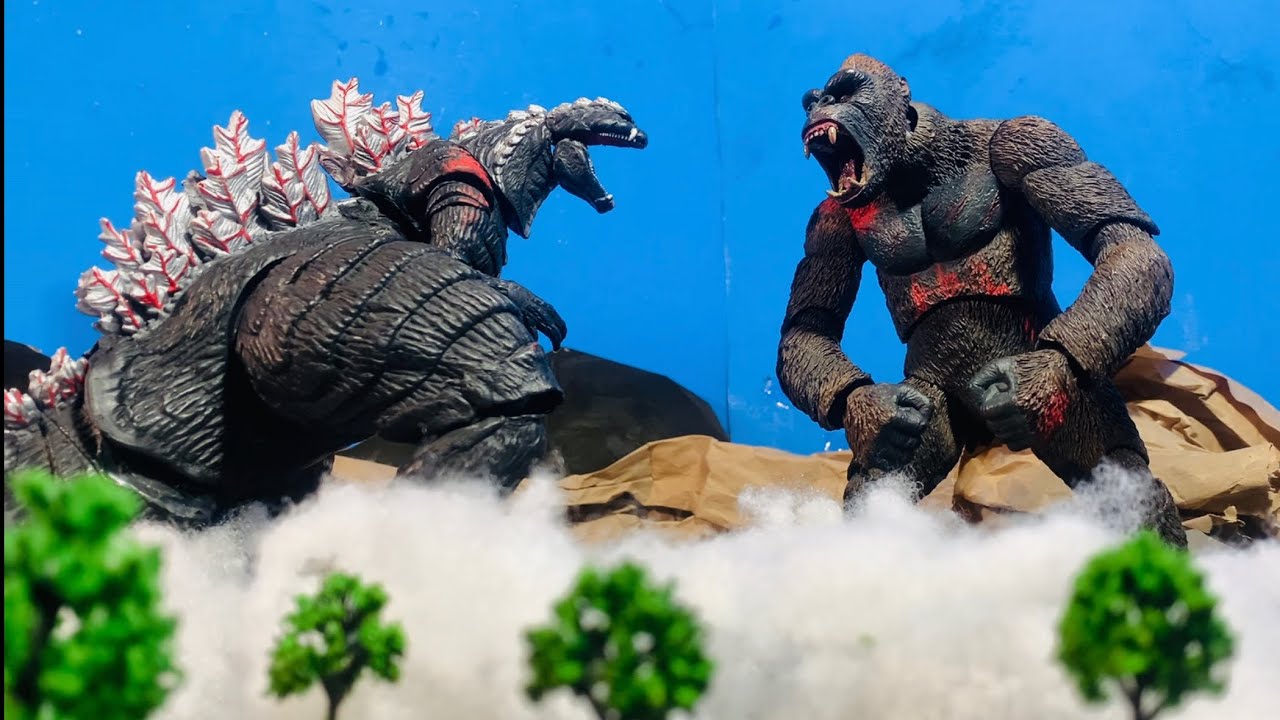 GODZILLA ULTIMA Vs KING KONG An Epic Battle Stop Motion - YouTube