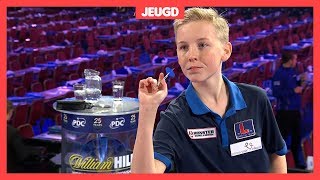 Owen (15) is tweede geworden op WK darten