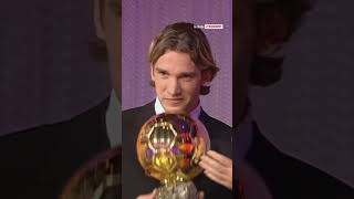 La légende Ukrainienne Andreï Chevtchenko recevant son Ballon d'Or en 2004 #shorts #football