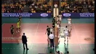 Osmany Juantorena's Funny Serve Insults Opponents