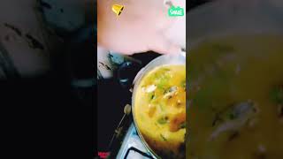 ওরা স্যুপ 🍲 করা হয় এবং ধুলো দেওয়া হয়