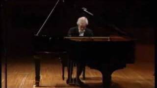 Krystian Zimerman plays Beethoven Piano Sonata No 8 in C minor Op 13 2nd Mov