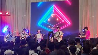 SunKissed Lola – White Toyota [Live at Market! Market! 2023]