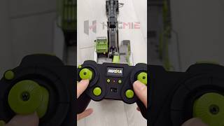 Huina 1593 RC Alloy Excavator 1/14 - Unboxing and Battery Installation - Remote Control Toy Fun!