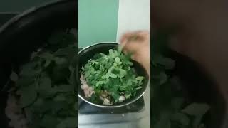 Egg with drumstick leaves recipe 😍murungaikeerai muttai poriyal# healthy #shortvideos