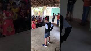 කොහොමද පොඩ්ඩිගෙ danceඑක 😍❤️ #srilanka #school #girl #hiphop #dance #sinhala #trending #fyp #foryou