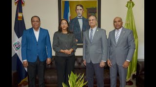 Presidente TSE recibe visita de cortesía de la senadora de Azua