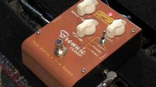 GFS Brownie Classic  Distortion Overdrive guitar effects pedal demo with Stratocaster