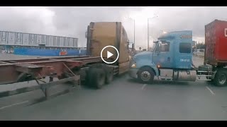 Biến giao thông: Hai xe container va chạm cực mạnh