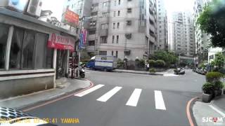 2016.05.04板橋違規迴轉還不看後照鏡的三寶....