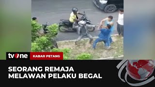 Video Amatir Pelajar di Palembang Duel dengan Pelaku Begal | Kabar Petang tvOne