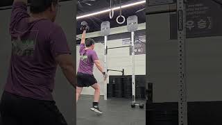 태원우 변호사 Crossfit 운동영상 2025. 1. 22. 수. DB Overhead Lunge