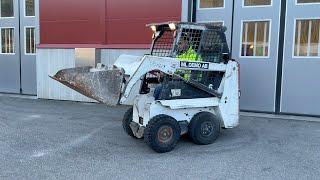 Köp Kompaktlastare Bobcat 463 med skopa på Klaravik