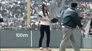 [HQ] 040509 Yuri and Seohyun baseball