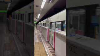 止まってからドアが開くまで早くない？【鉄道】#shorts #鉄道