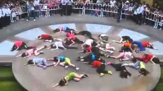 5/1/2011The Best Flashmob of Britney Spears(Femme Fatale Flashmob )