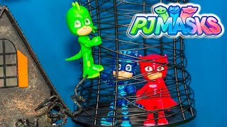 PJ MASKS  Silly Halloween Adventure at the Mysterious House