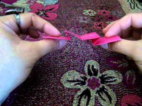 Origami Maniacs 12: How to Make an Origami Christmas Wreath Origami Maniacs 12: How to Make an Origami Christmas Wreath