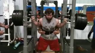 725 lb Barbell Back Squat - Way to Power Through The Lift