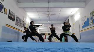 Bunga Tanjung. Gelanggang Kelab Silat Gayong PLKU.