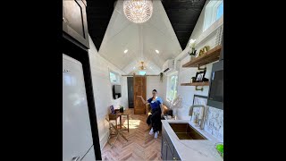 Decathlon Tiny Homes: April Terry Tour Of 32'Athena Model:Penelope