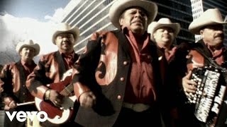 Los Razos De Sacramento Y Reynaldo - Somos Iguales (Official Video)