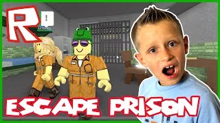 Gamer Girl Escape Prison Roblox With Freddy