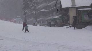 The fine art of queue jumping at the ski lift