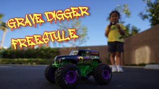 GRAVE DiGGER FREESTYLE MONSTER JAM RC