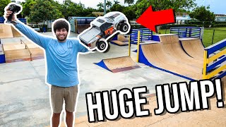 BRAND NEW RC CAR Hitting HUGE JUMPS at Skatepark!