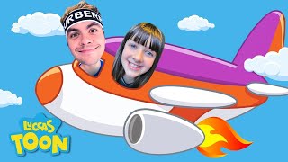 Luccas Neto y Sister G se van de VACACIONES / Vídeo para niños || LUCCAS TOON en Español