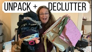 Unpack + Declutter Clothing || Clutter Free January with @TheMinimalMom! || minimalism
