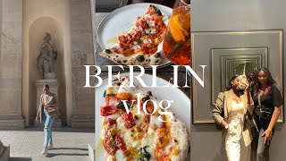 GERMANY WEEKLY VLOG | moving is STRESSFUL, berlin sightseeing & new home items