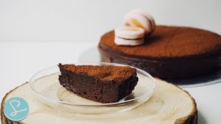 FLOURLESS CHOCOLATE CAKE RECIPE (Rich \u0026 Chocolatey!) - Sumopocky