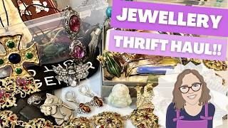 I Found More Bee Jewellery?! Thrifted Haul, Vintage Finds & Upcycles