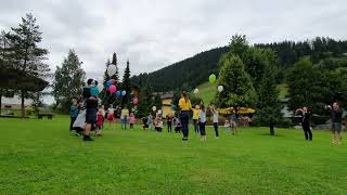 Luftballonsteigen-lassen in der Sonnberg Ferienanlage