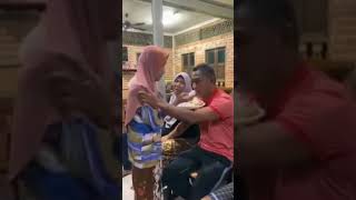 #viralvideo || Astagfirullah || 1 Ibu Mampu Menyuapi 10 Anaknya || Jasa Ibu Sepanjang Jalan #shorts