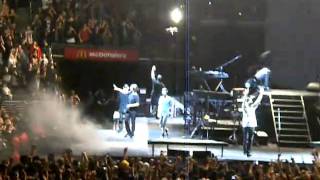 #LPLIVE-02-23-2011 Linkin Park Farewells Off The Stage