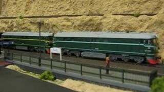 2x DF4b 's with sound decoder with freight train