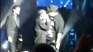 Pelea de Polaco y Arcangel en el Choli - YouTube.wmv  original version