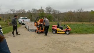 Tev espace vert: Démo broyeur Eliet et tracteur débroussailleur Canycom branch chipper, brush cutter