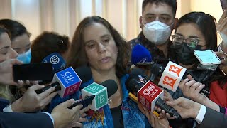 Canciller Urrejola enfrenta críticas por polémica con Argentina y supuesto cruce de aviones chilenos