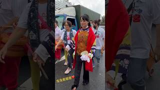 #巷仔媽 女神二媽笑咪咪也喜歡看藝術團表演