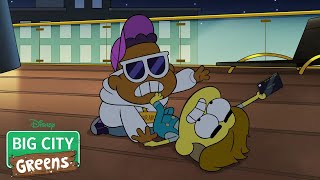 Saving Remy From Itchaboi (Clip) / Bad Influencer / Big City Greens