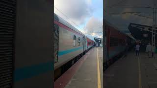 MARU SAGAR EXPRESS | KERALA AJMER TRAIN | Ajmer Ernakulam Maru Sagar express #irctc#indianrailways