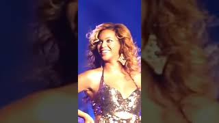 Beyonce Shocked at Fans Singing