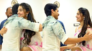 Naga Chaitanya Hugs Krithi Shetty At Their New Movie Opening | #NC22 | Daily Culture
