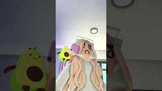 When Mom says ‘’DON’T TALK BACK TO ME’’ 😏😏 #adoptme #roblox #robloxshorts