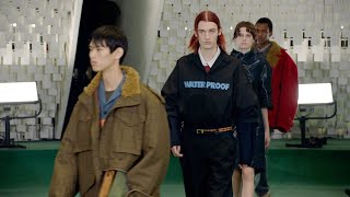 Kolor Fall/Winter 2023 Runway Show | Paris Fashion Week Men's | VRAI Magazine